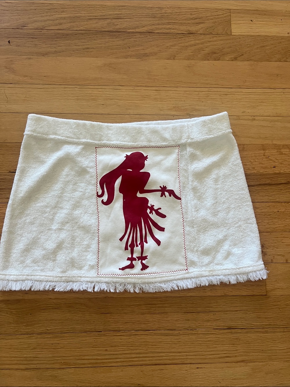 Letarte White Mini Skirt with Red Hula Motif